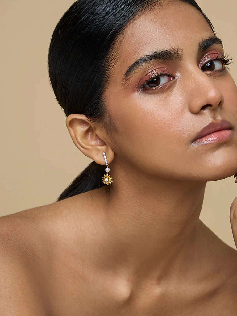 Gold Daisy Pearl Drop Earrings - Image 6