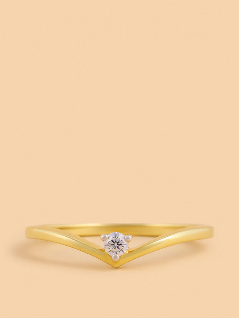 Sleek Wave Lab Diamond Ring - Image 4