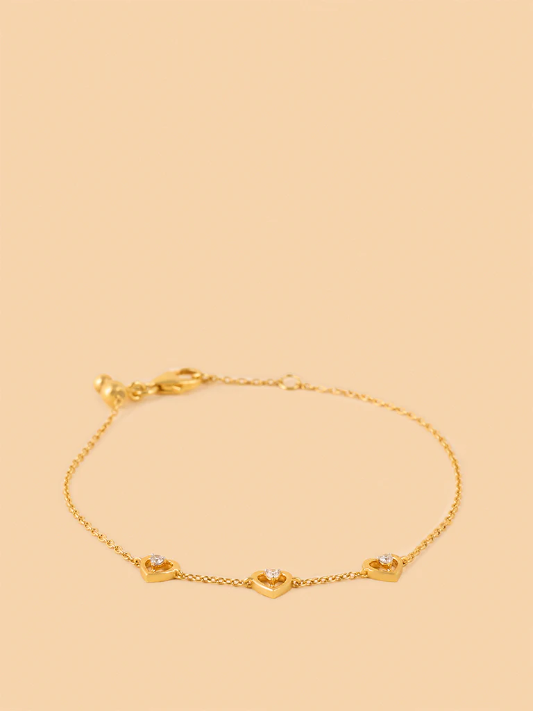 Tripe Lab Diamond Heart Prong Bracelet