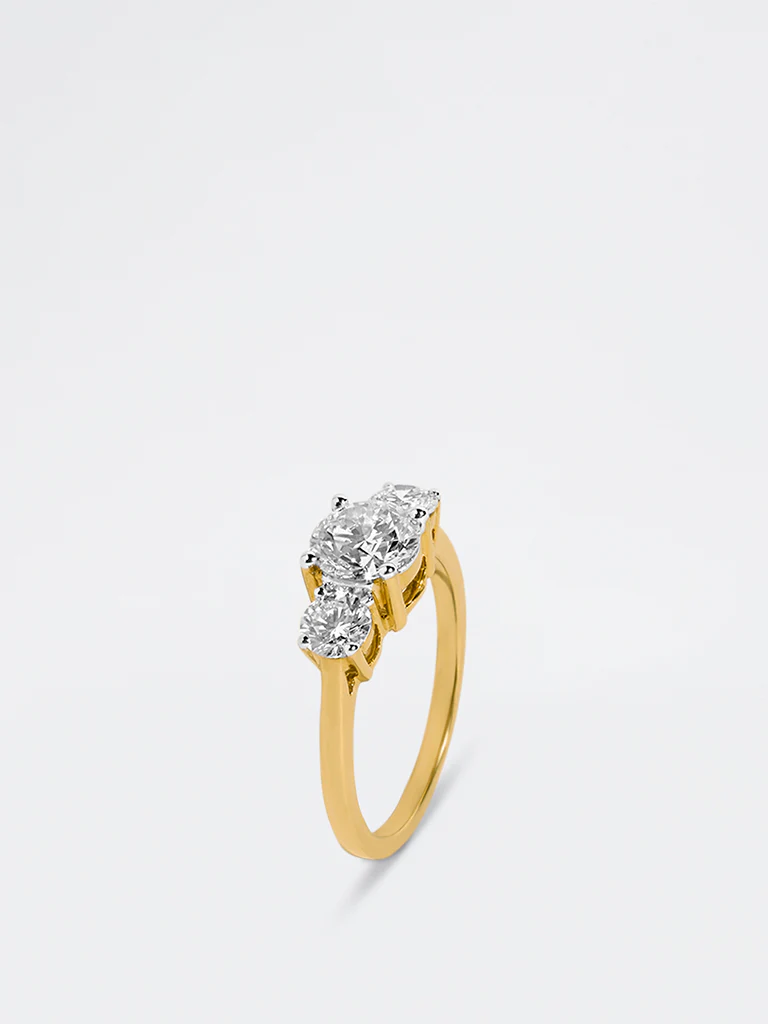Three Stone Lab Diamond Ring - Image 4
