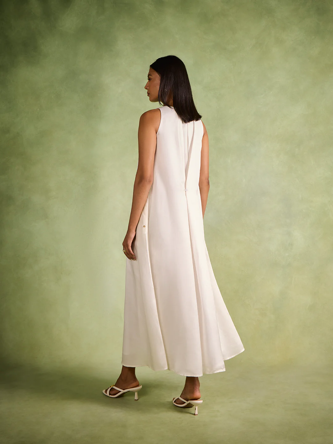 Solid Maxi Dress – White - Image 4