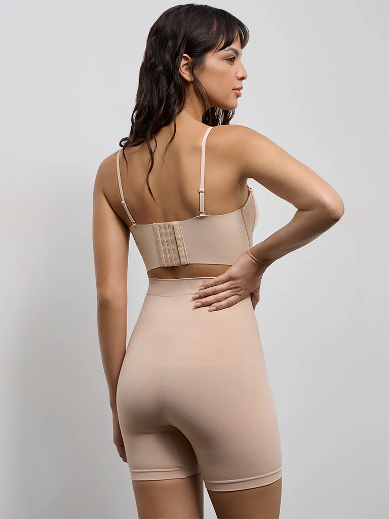 Wunderlove Beige Seam-Free Shapewear Briefs - Image 4