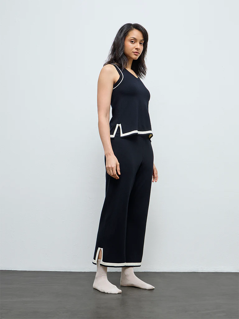Wunderlove Black Contrast-Detail Top - Image 2