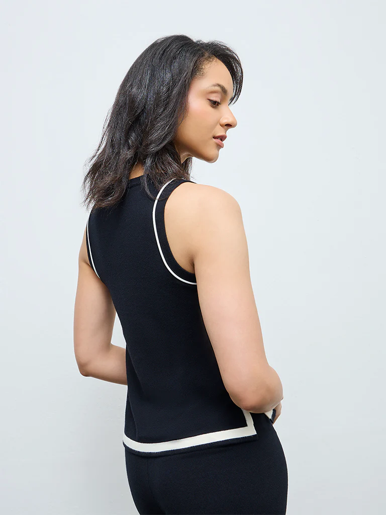 Wunderlove Black Contrast-Detail Top - Image 4