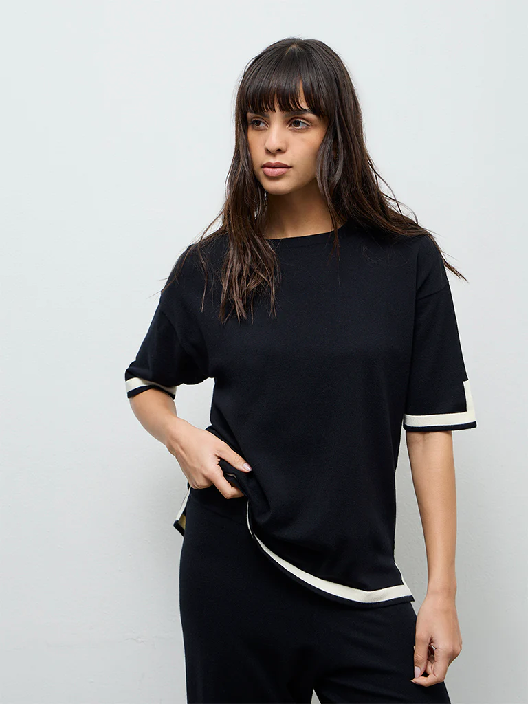 Wunderlove Black Contrast Detailed Top