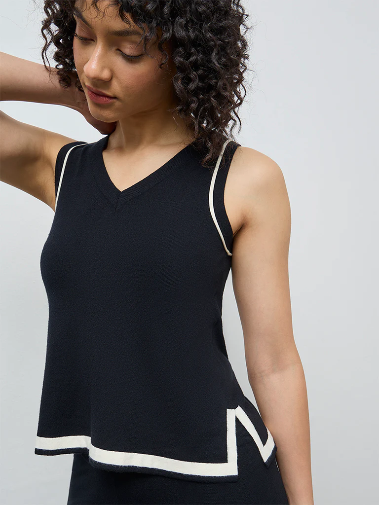 Wunderlove Black Contrast Detailed Top - Image 3