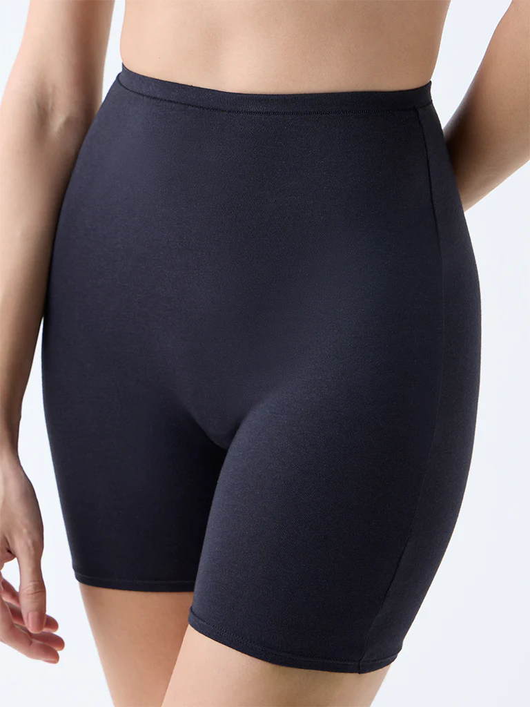 Wunderlove Black High-Rise Cotton-Blend Shapewear Cycling Shorts - Image 3