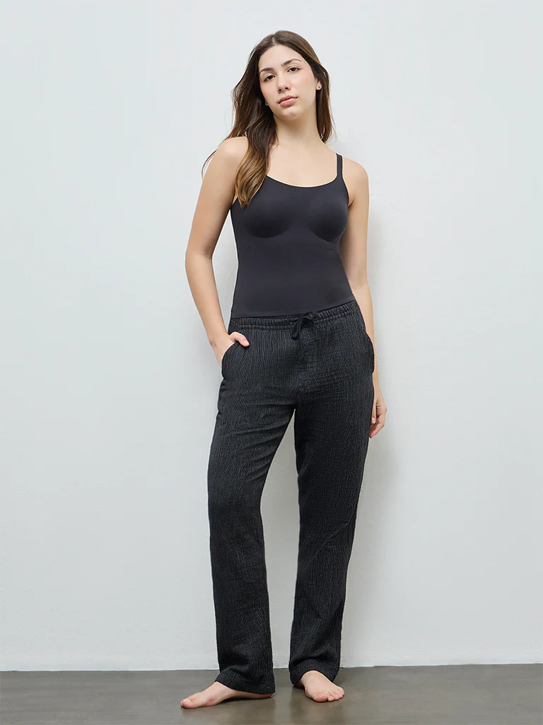 Wunderlove Black Invisible Cotton-Blend Camisole - Image 2