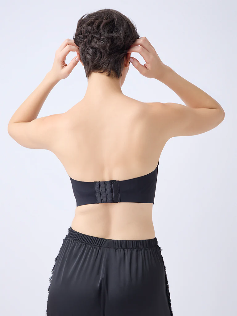 Wunderlove Black Lace Invisible Super grip Padded Bra - Image 4