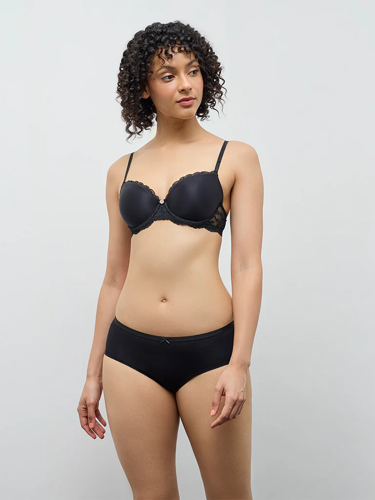 Wunderlove Black Low-Rise Cotton-Blend Briefs - Pack of 3