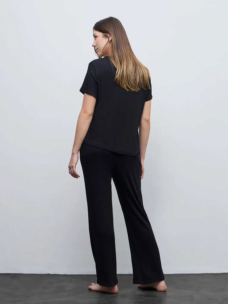 Wunderlove Black Ribbed-Textured High-Rise Pants - Image 4