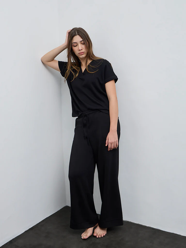 Wunderlove Black Solid High-Rise Pants