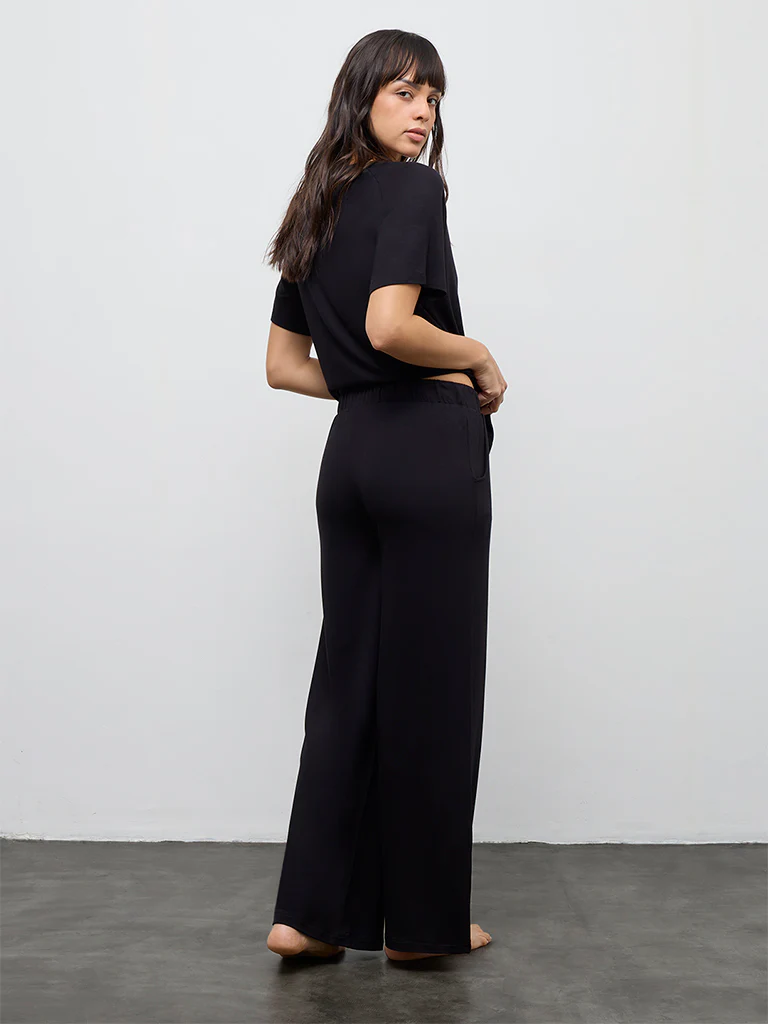 Wunderlove Black Solid High-Rise Pants - Image 4