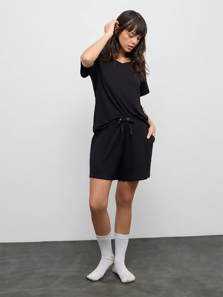 Wunderlove Black Solid High-Rise Shorts