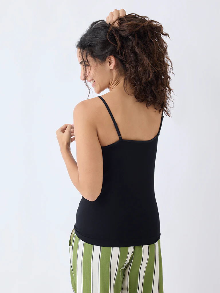 Wunderlove Black Square Neck Seam-Free Camisole - Image 4