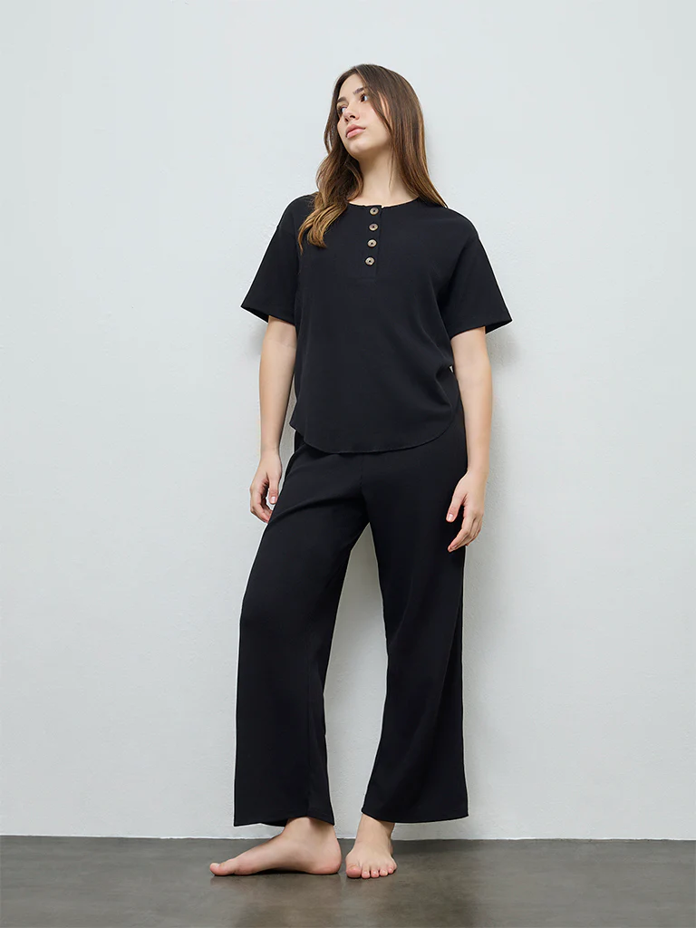 Wunderlove Black Waffle-Textured Top - Image 2