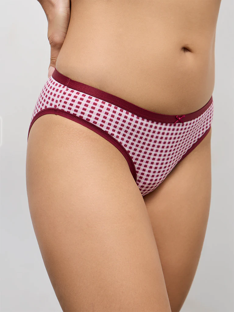 Wunderlove Maroon Printed Cotton-Blend Bikini Briefs - Pack of 3 - Image 3
