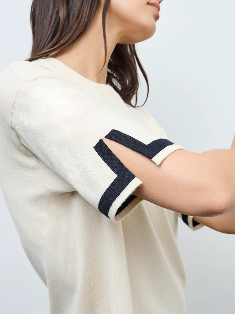 Wunderlove Off-White Contrast-Detailed Top - Image 3