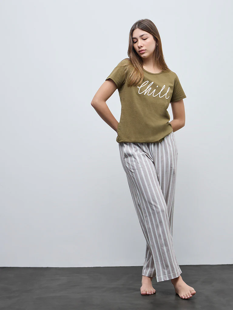 Wunderlove Olive Text Design Cotton T-Shirt