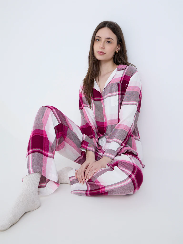 Wunderlove Pink Checkered Shirt with Pyjama Set - Image 2