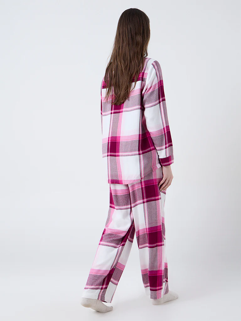 Wunderlove Pink Checkered Shirt with Pyjama Set - Image 4