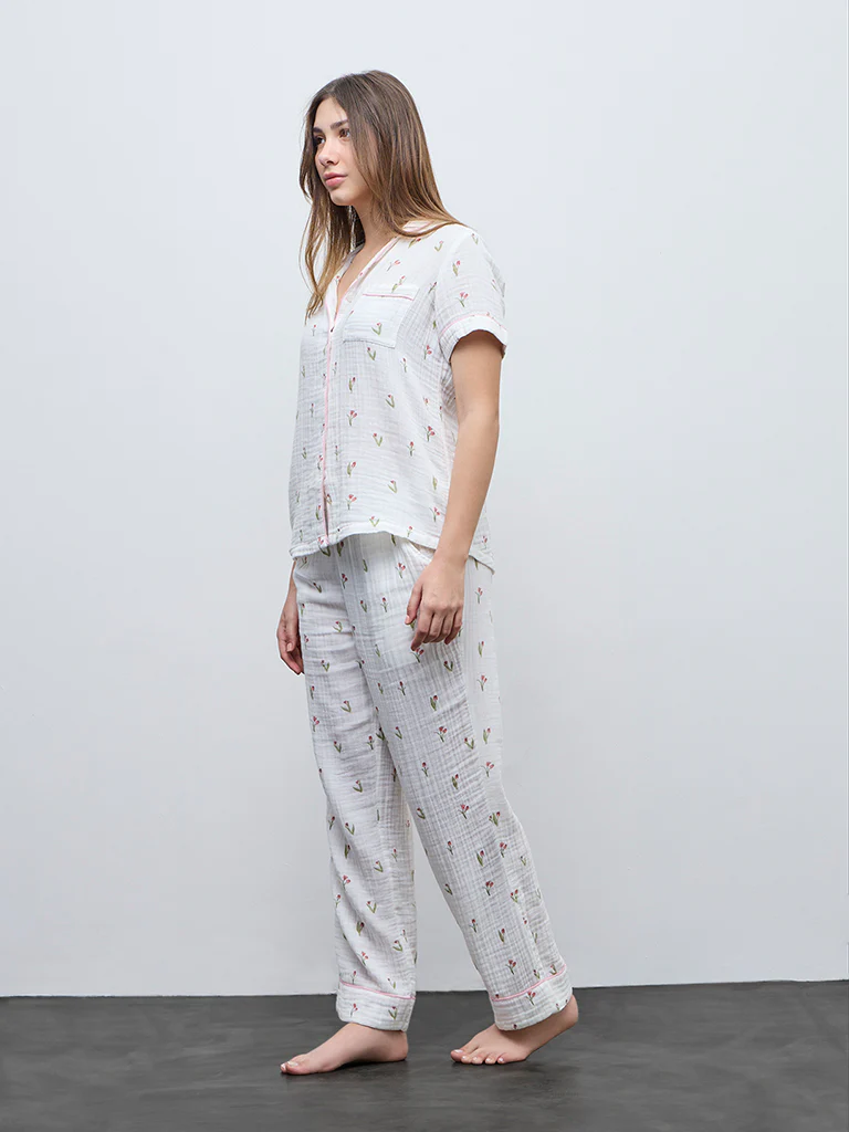 Wunderlove White Floral Printed Cotton Shirt and Pyjamas Set - Image 2