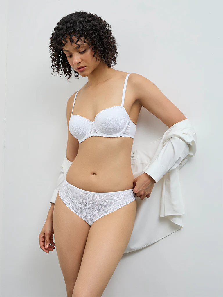 Wunderlove White Lace Design Underwired Bra