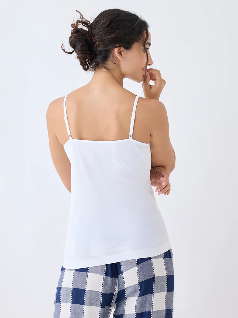 Wunderlove White Square Neck Seam-Free Camisole - Image 4