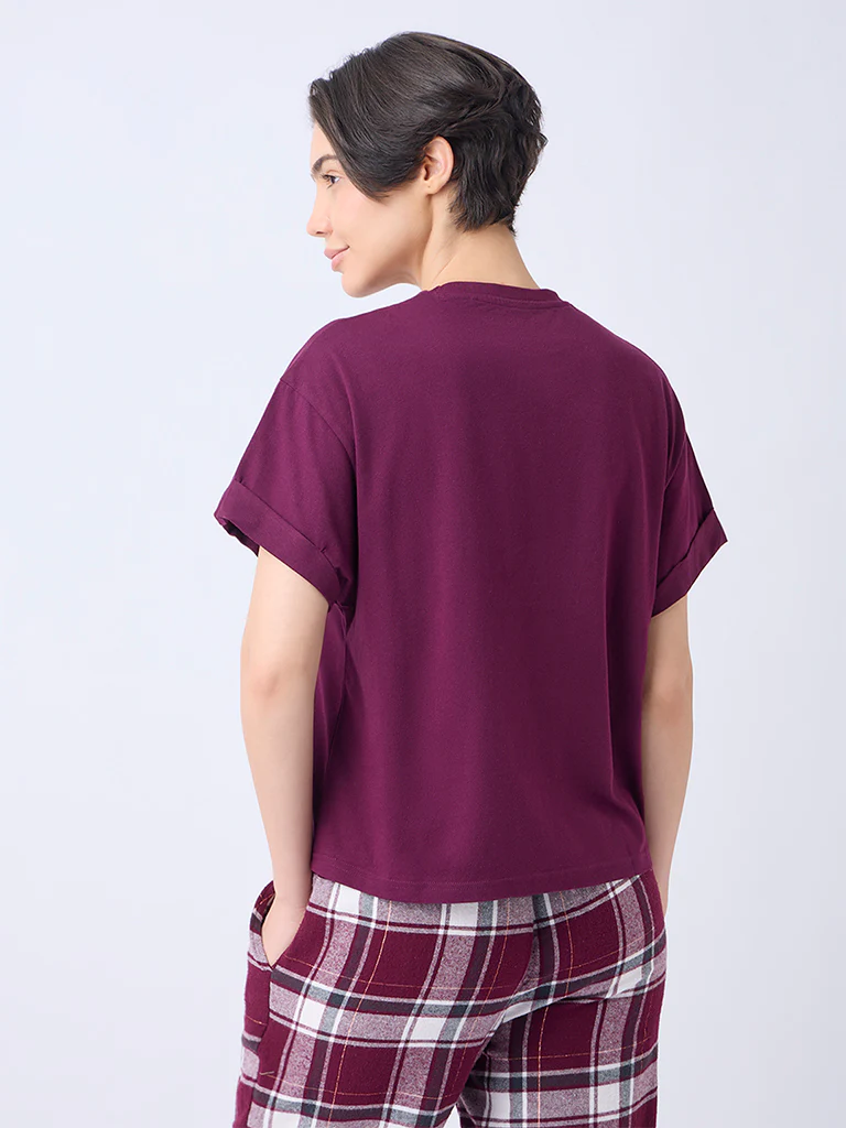Wunderlove Wine Solid Cotton T-Shirt - Image 4