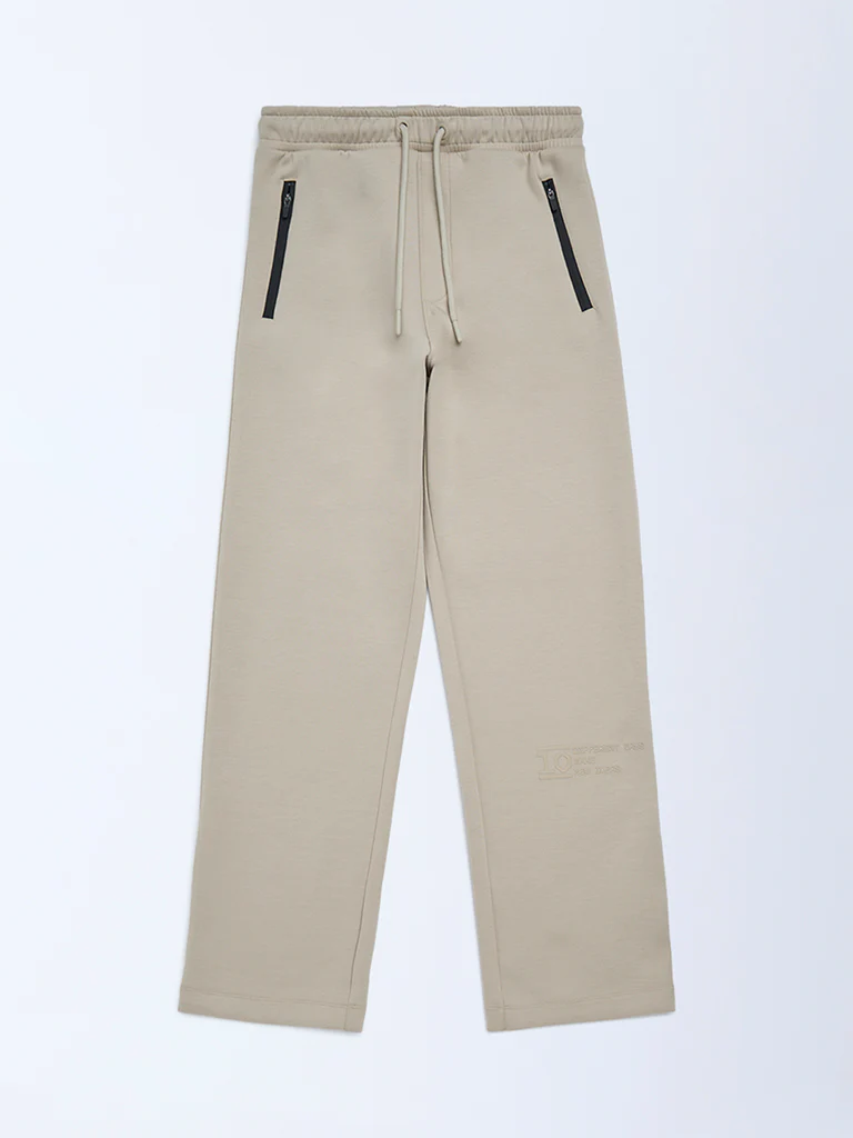 Y&F Kids Boys Beige Solid Mid-Rise Pants