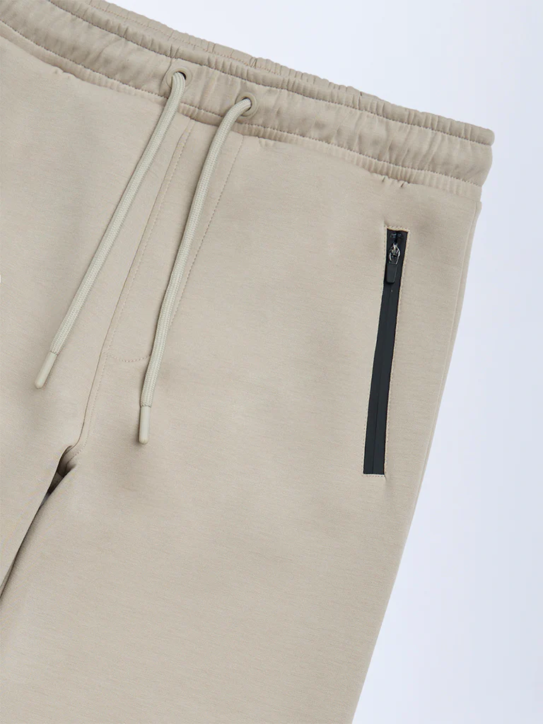 Y&F Kids Boys Beige Solid Mid-Rise Pants - Image 3