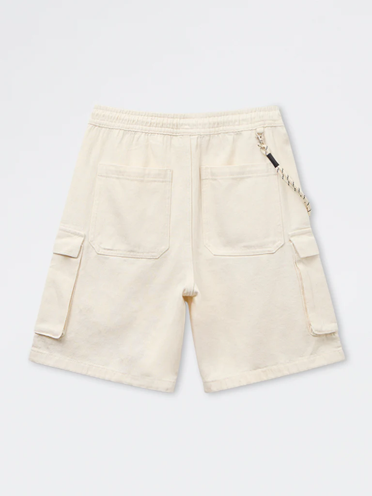 Y&F Kids Boys Off-White Mid-Rise Cotton Shorts with Chain - Image 2