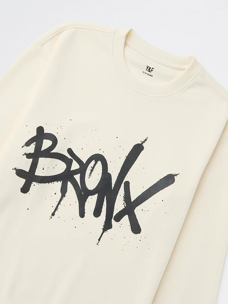 Y&F Kids Boys Off-White Text Printed Cotton-Blend Sweatshirt - Image 4