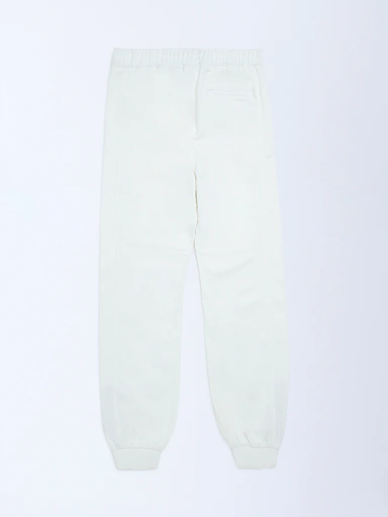 Y&F Kids Boys White Mid-Rise Cotton-Blend Joggers - Image 2