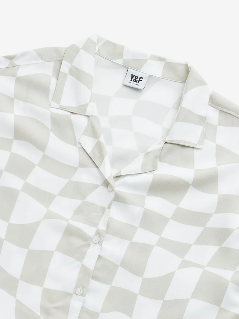 Y&F Kids Girls Beige Checkered Print Cotton Cropped Shirt - Image 4