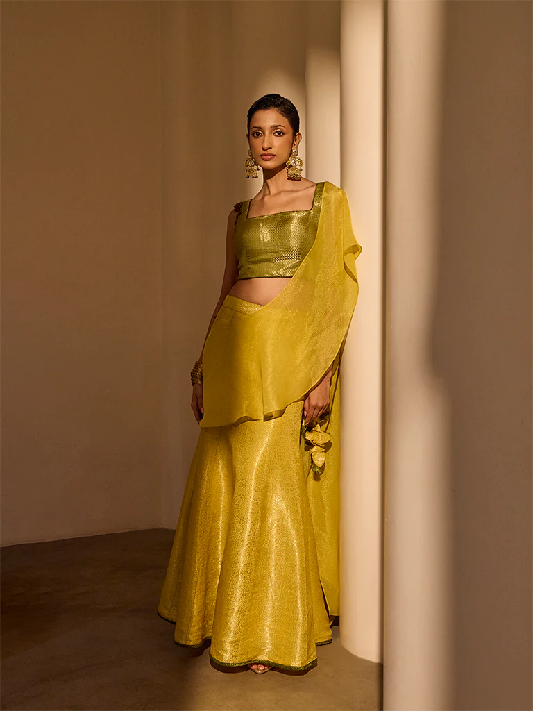 Yellow Brocade Fishtail Skirt with Pallu - Image 2