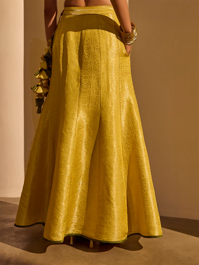 Yellow Brocade Fishtail Skirt with Pallu - Image 4