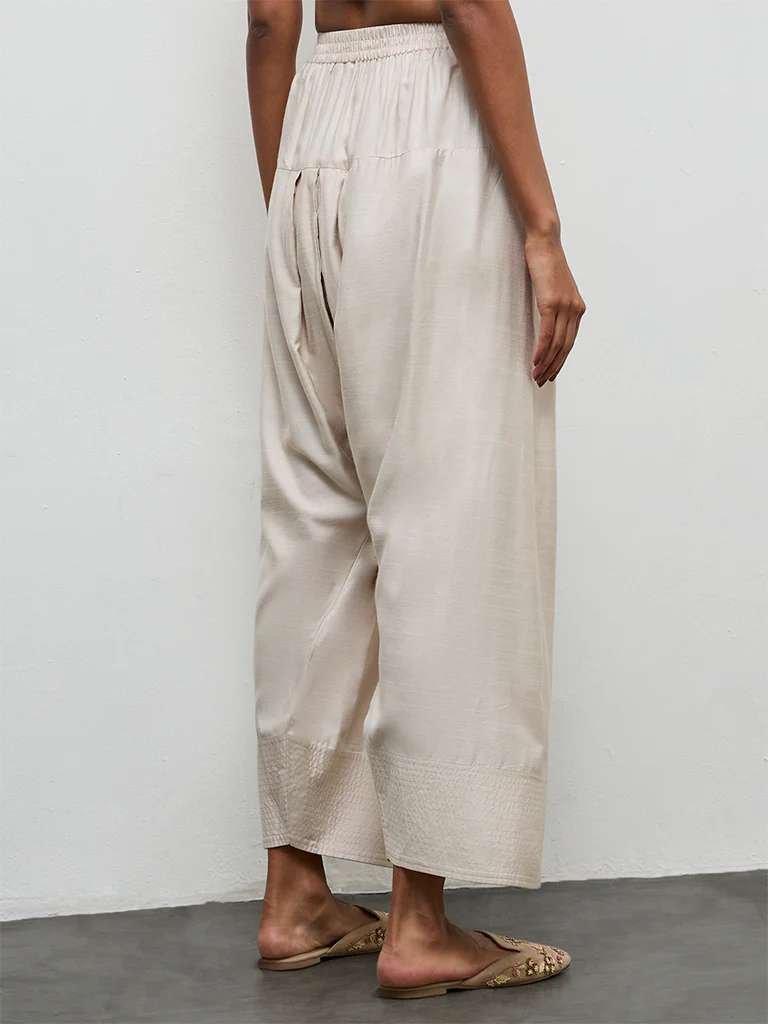 Zuba Beige Solid Cotton-Blend Pants - Image 4