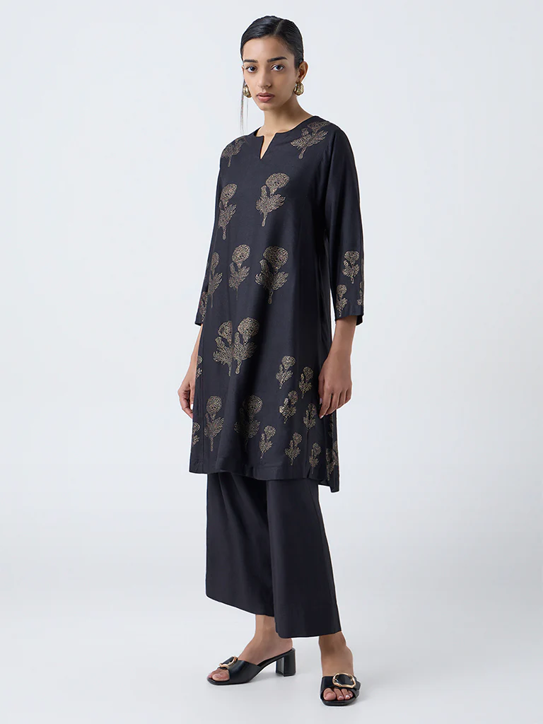 Zuba Black Floral Printed A-Line Kurta - Image 2