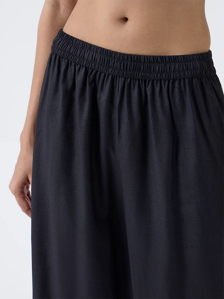 Zuba Black Solid Pants - Image 3