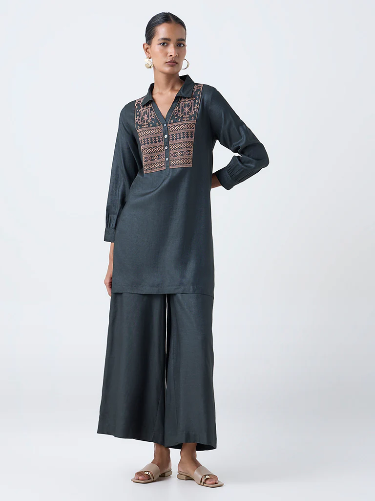 Zuba Dark Green Embroidered Tunic