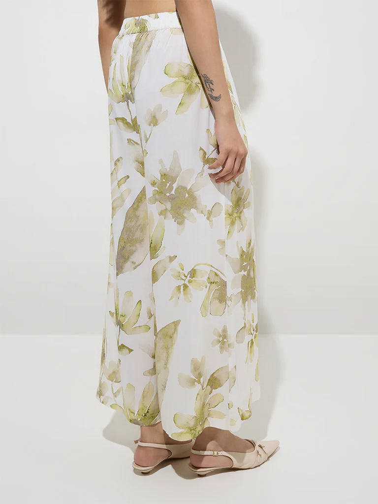 Zuba Green Floral Printed Palazzos - Image 2